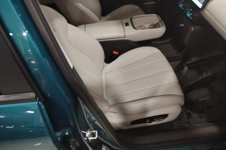 Used AION UT 2025 420 Prestige Edition
