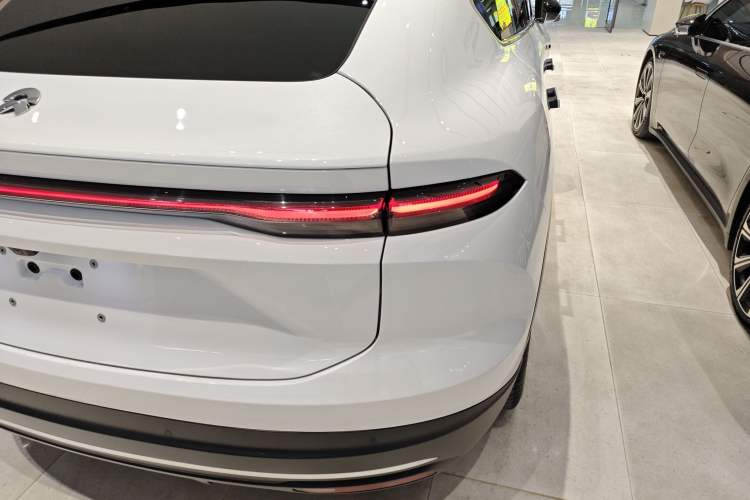 Used Nio EC6 2024 75 kWh Right Rear Taillight