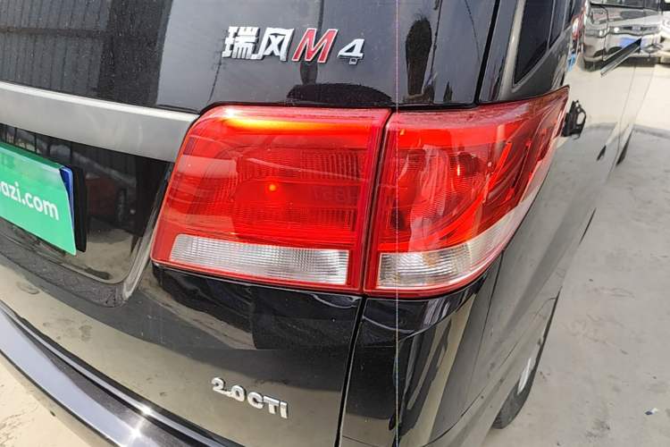 Used JAC Refine M4 2022 2.0 CTI Diesel Manual Jingrui Model
