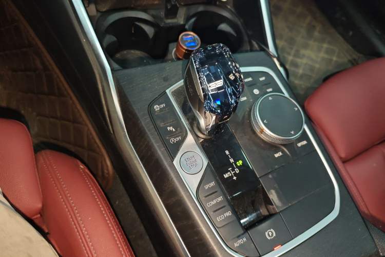 Used BMW 3 Series 2021 Second Facelift 325i M Sport Package Gear Lever