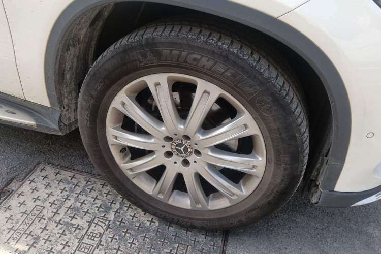 Used Mercedes-Benz GLE Coupe 2018 GLE 320 4MATIC Coupe SUV Right Front Wheel Hub