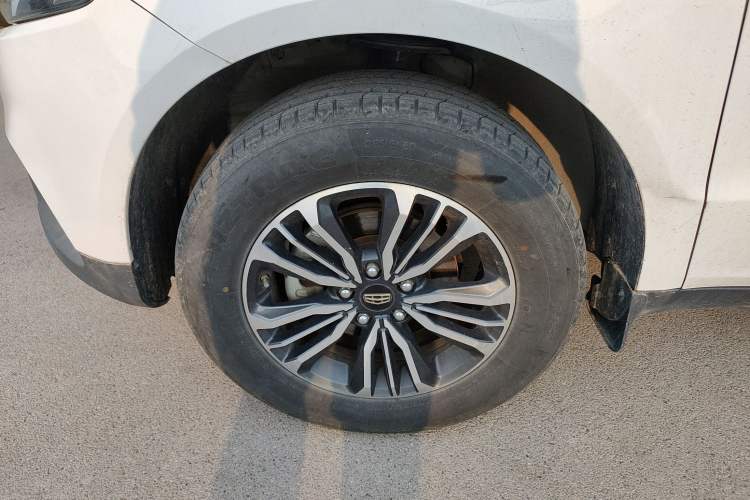 Used Geely Auto Vision X6 2016 1.8L Manual Luxury Model