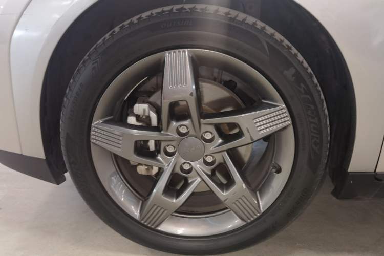 Used AION Y 2022 Plus 70 Tech Edition Exterior 4