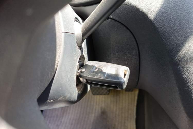 Used Skoda Octavia 2016 1.6L Automatic Chuanxing Edition Vehicle Key