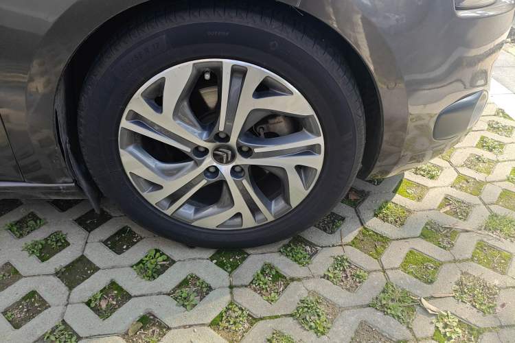 Used Citroen C4 Picasso 2015 1.6T Luxury 5-Seat Model
