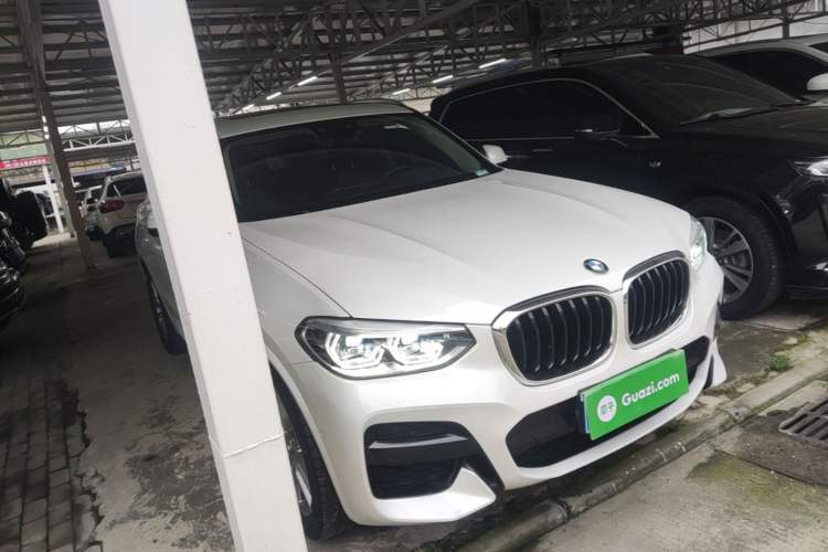 Used BMW X3 2020 xDrive25i M Sport Package Front Right 45 Deg