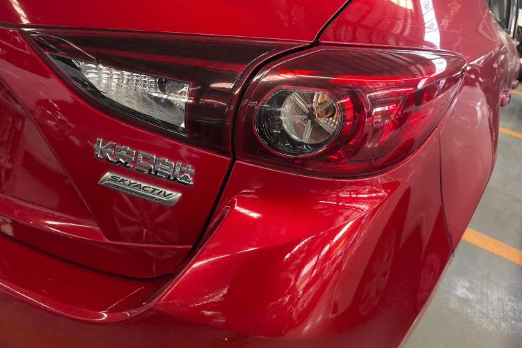 Used Mazda Mazda 3 Axela 2017 Hatchback 1.5L Automatic Comfort Model Emission Standard China V
