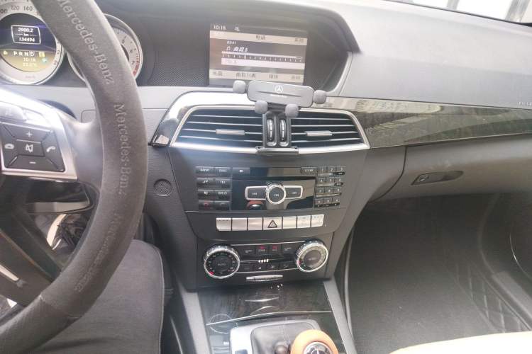 Used Mercedes-Benz C-Class 2011 C 200 CGI Fashion Model
