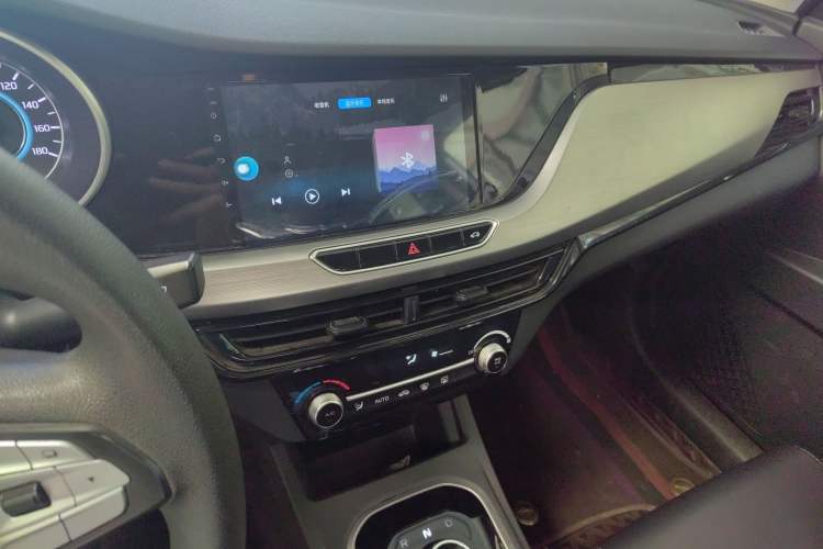 Used CHANGAN Eado New Energy 2022 EV460 Smart Ride-Hailing Edition – Lithium Iron Phosphate