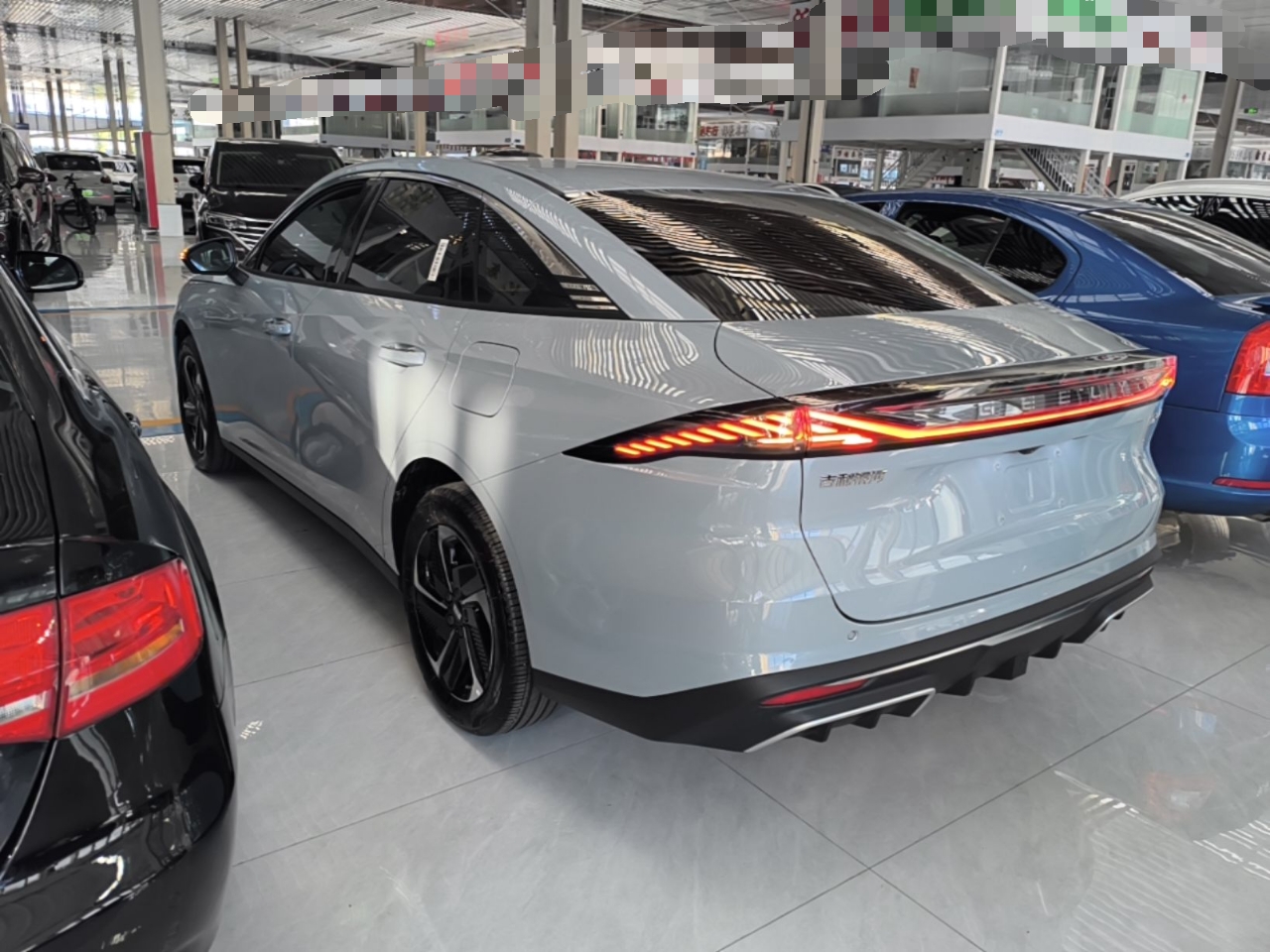 Geely Galaxy L6 2025 EM-i 140km Explorer+ Edition — снимка 4