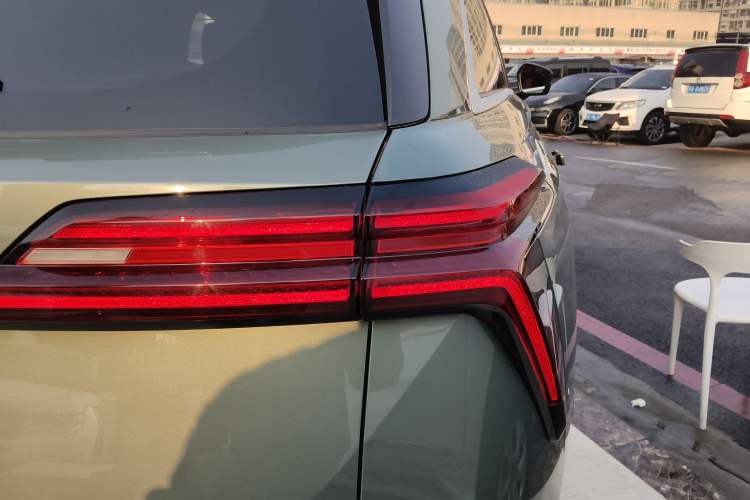 Used Wey Lanshan 2025 Four-Wheel Drive Max