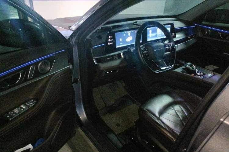 Used Chery Tiggo 8 PRO 2024 Champion Edition 390T Two-Wheel Drive Aoshi Version 5 Seats