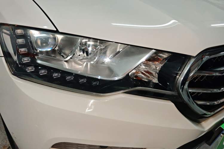 Used Haval H6 Coupe 2015 Blue Label 2.0T Manual Two-Wheel-Drive Elite Model