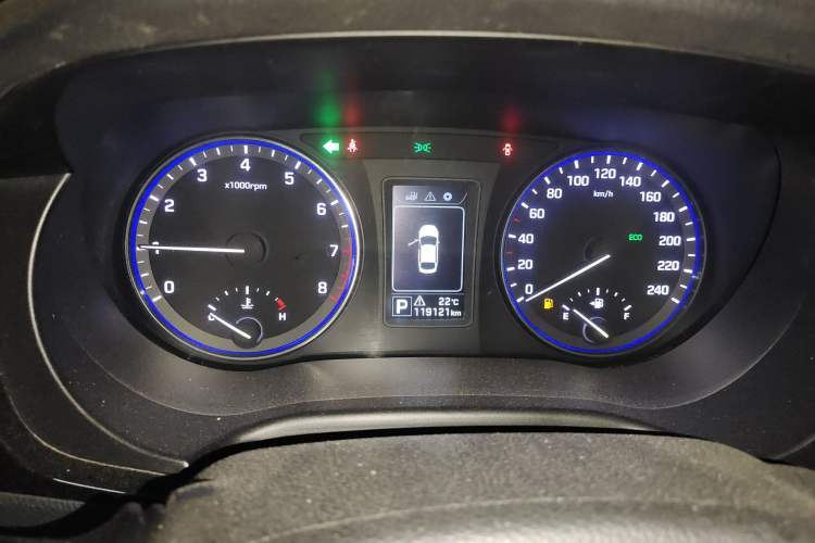 Used Hyundai Mistra 2014 1.8L Automatic Smart GLS
