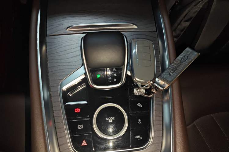 Used Chery Tiggo 8 PRO 2024 Champion Edition 390T Two-Wheel Drive Peak Version 5 Seats
