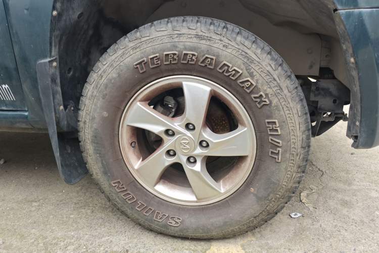 Used JDMC T5 2016 2.2L Two-Wheel Drive Comfort Edition China V Emission Standard Facelifted with Extended Wheelbase – V22
