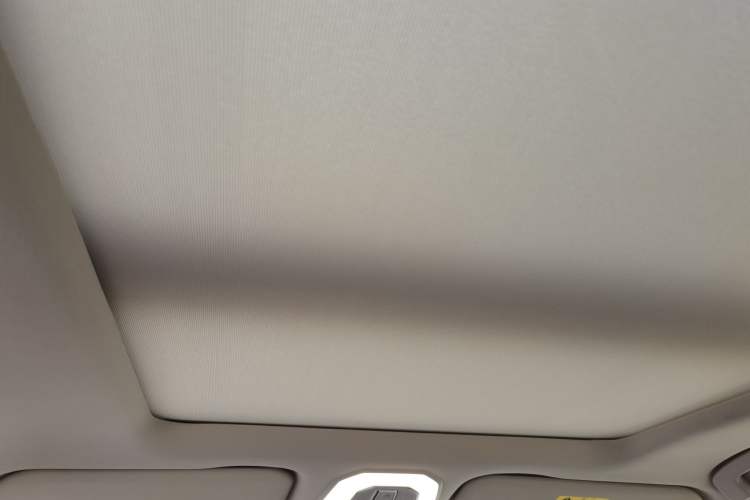 Used Venucia Star 2020 260T Automatic 48V Mild Hybrid Turbocharged Starry Edition