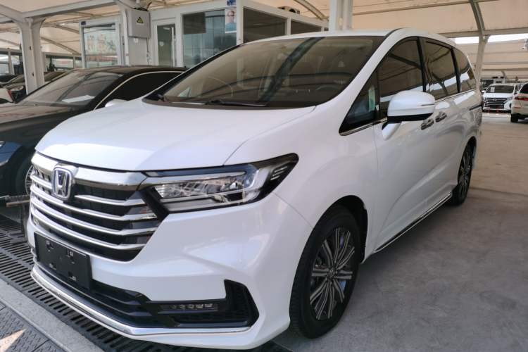 Used Honda Odyssey 2024 2.0L eHEV Sharp & Enjoy Edition