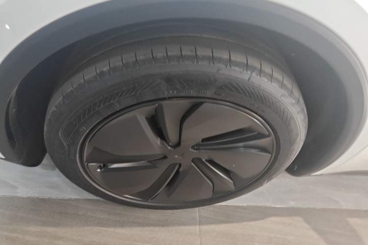 Used Tesla Model Y 2026 Rear-Drive Model