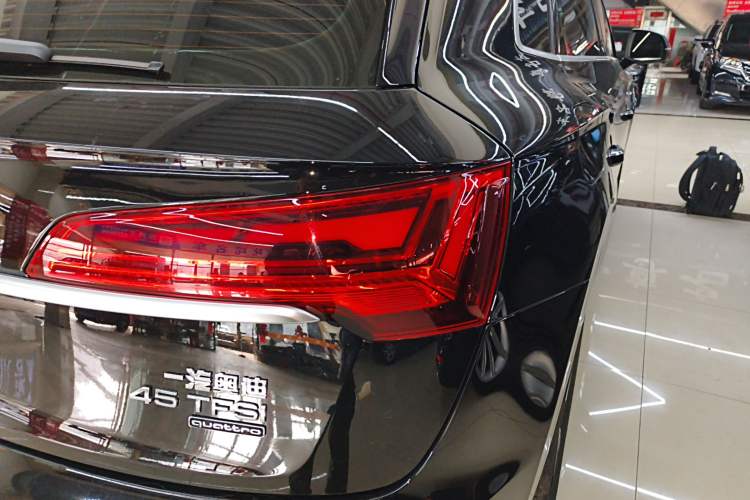 Used Audi Q5L 2024 40 TFSI Fashion Dynamic Model
