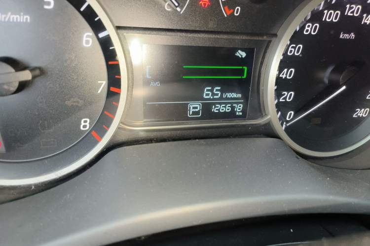 Used Nissan Sylphy 2018 1.6XV CVT Deluxe Edition Odometer Close Up