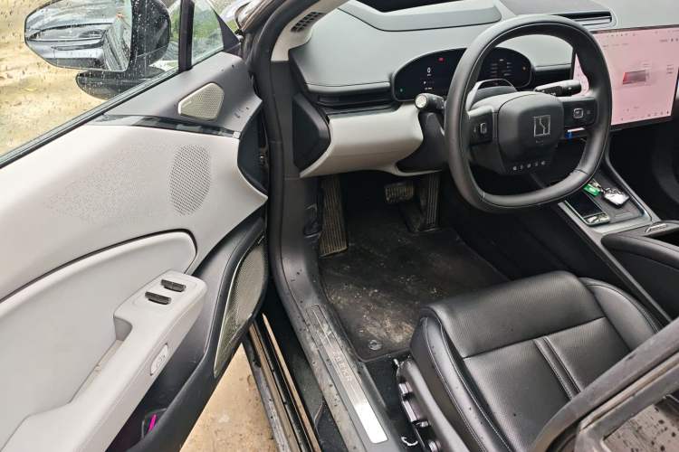 Used Zeekr 007 2025 Rear-Drive Intelligent Driving Version 75 kWh Driver Seat