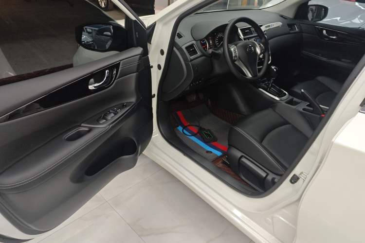 Used Nissan Tiida 2023 1.6L CVT Smart Drive Version
