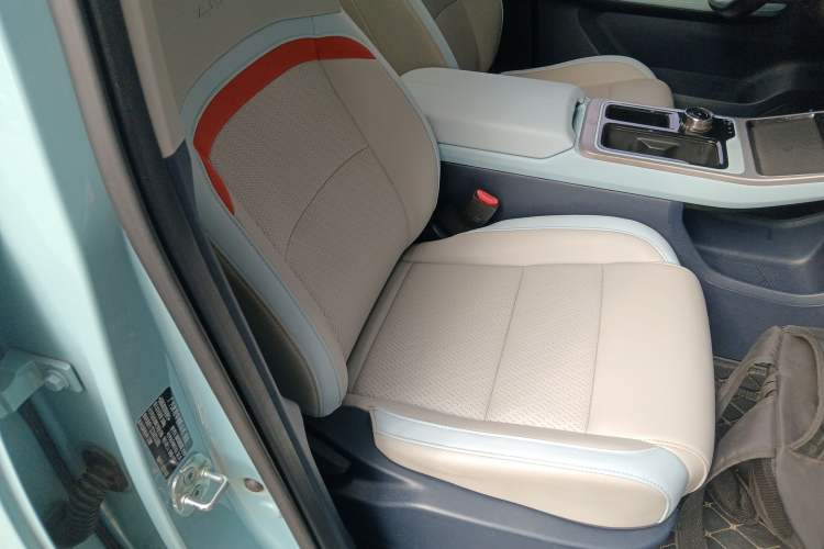 Used AION Y 2022 70 Tech Edition Lithium Iron Phosphate