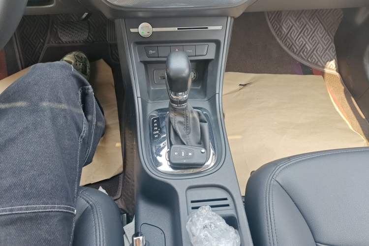 Used Roewe 360 2018 PLUS 1.5L Automatic Luxury Edition
