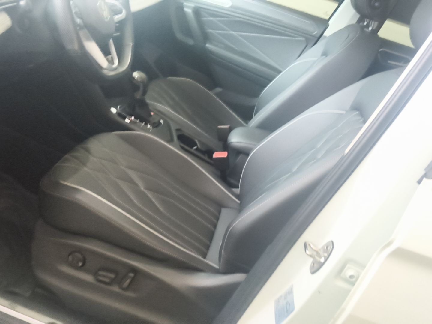 Vordere Reihe im Auto