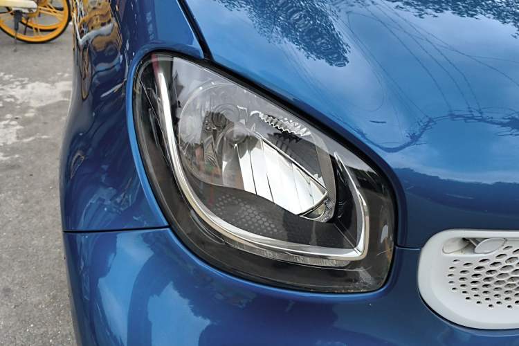 Used smart fortwo 2019 0.9T 66kW Hardtop Wind Power Edition China VI Right Front Headlight