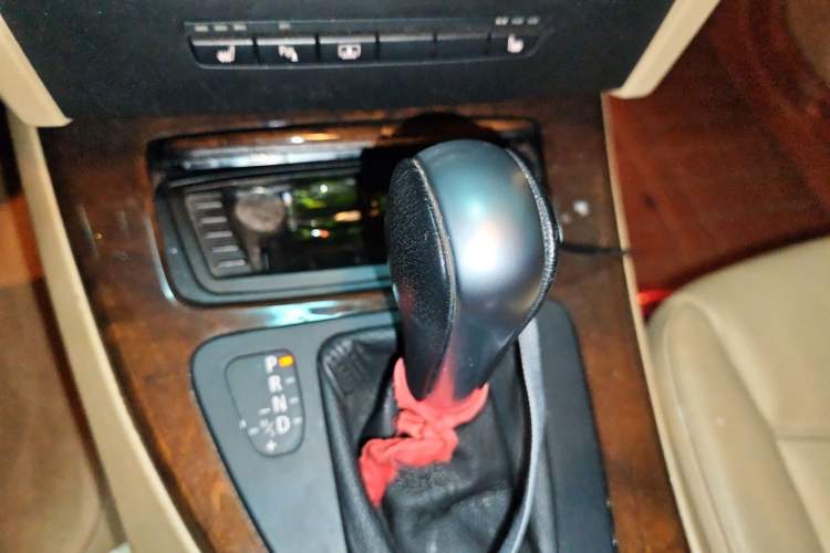 Used BMW 3 Series 2005 325i Sport Edition Gear Lever