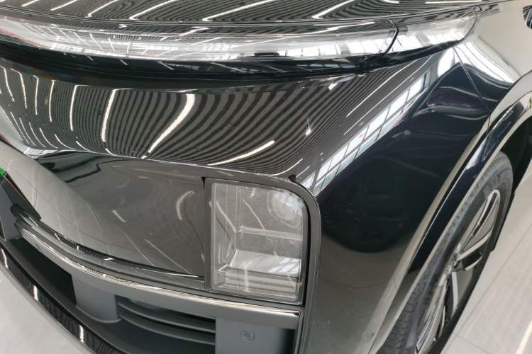 Used Li Auto L8 2024 Pro Model
