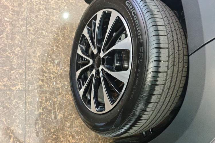 Used Geely Auto Emgrand X7 Sport 2026 Model 1.5TD Aspirational