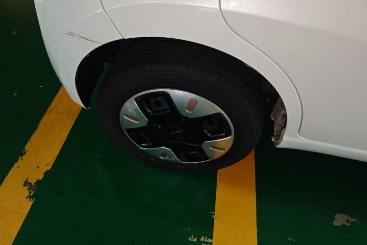 Used JAC Yiwei E10X 2024 Charming Edition 301km Lite