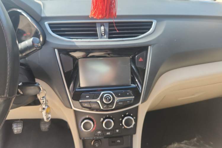 Used Chery Arrizo 3 2015 1.5L Manual High-End Version