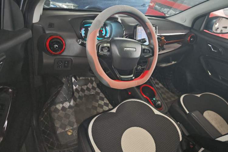 Used Chery Little Ant 2022 Sweet Pink Edition Low-Sugar Version Lithium Iron Phosphate 30 kW 301 km