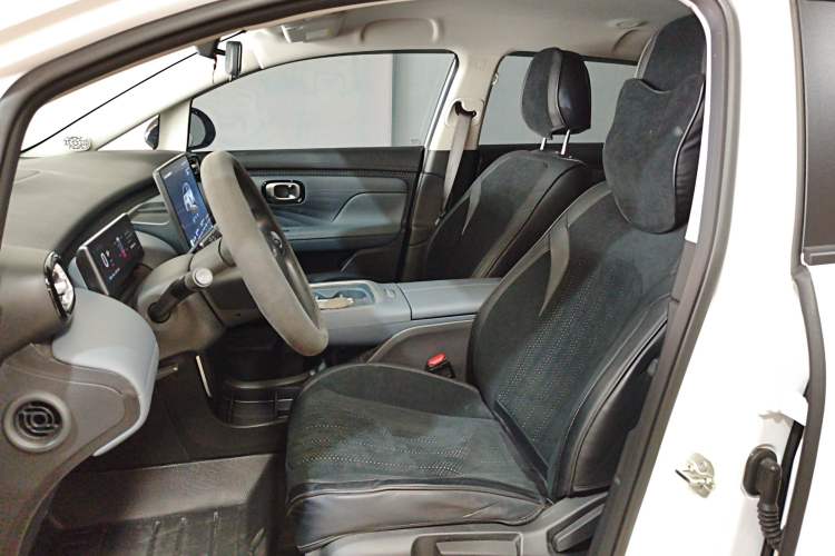 Used AION UT 2025 330 Starlight Edition Left Front Seat