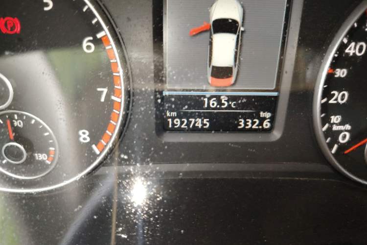 Used Volkswagen Passat 2013 2.0 TSI DSG Prestige Edition Odometer Close Up