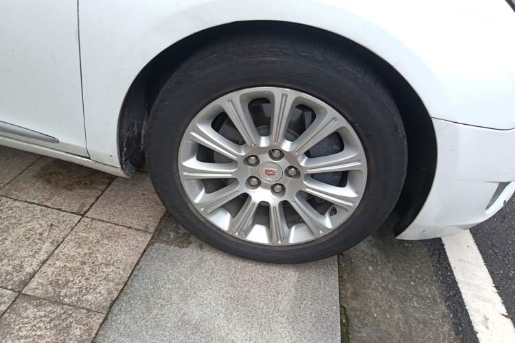 Used Cadillac XTS 2013 28T Luxury Model