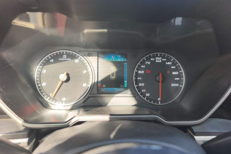 Used Zotye T700 2017 1.8T Dual-Clutch Luxury Model Instrument Cluster