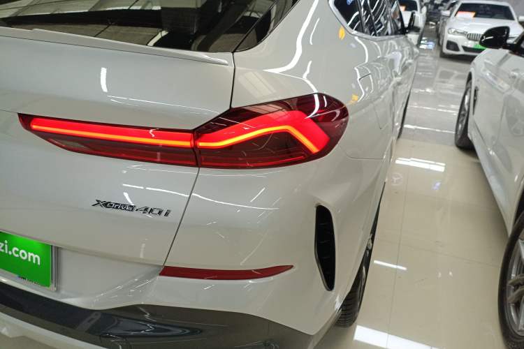 Used BMW X6 2020 xDrive40i Luxury Model with M Sport Package
