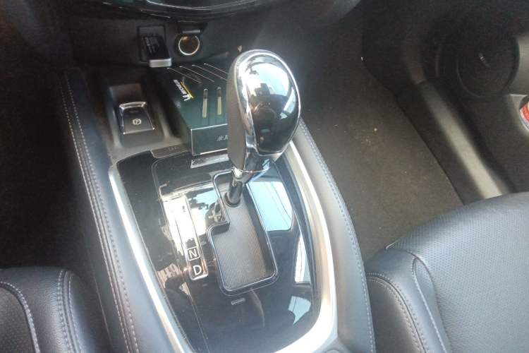 Used Nissan X-Trail 2021 2.0L CVT 2WD XL ITS SmartConnect Comfort Edition Gear Lever