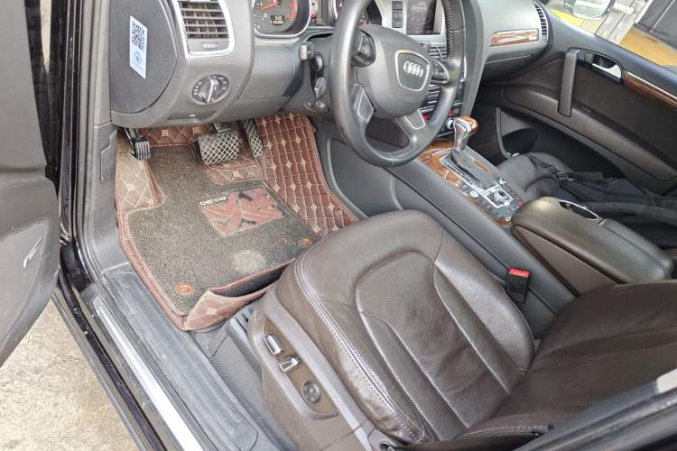 Used Audi Q7 2014 35 TFSI Ambition Edition Driver Seat