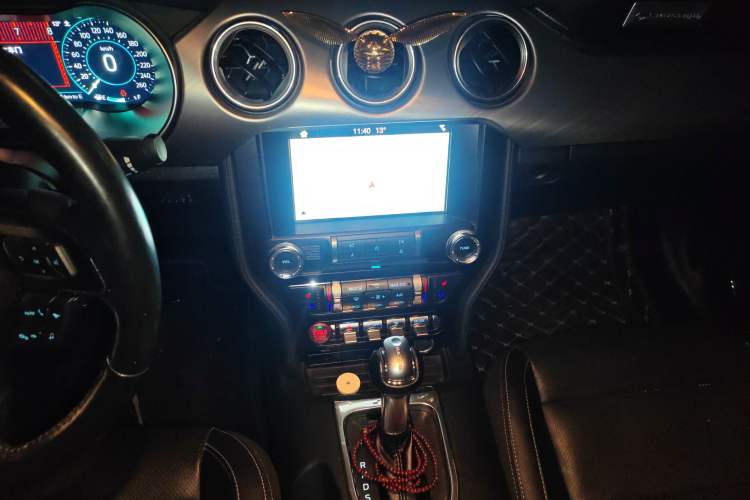 Used Ford Mustang 2018 2.3L EcoBoost Audio And AC Panel