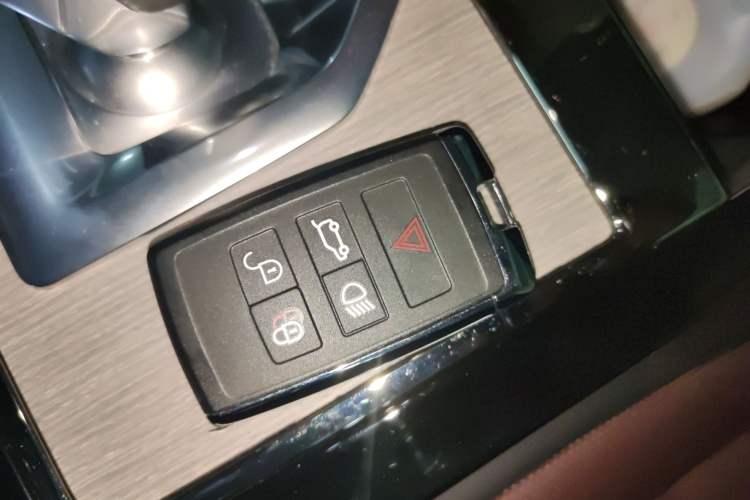 Used Land Rover Range Rover Evoque 2022 Aurora L 249 PS R-Dynamic Luxury Edition