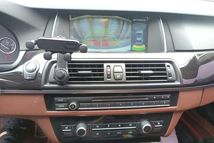 Used BMW 5 Series 2014 525Li Leading Model