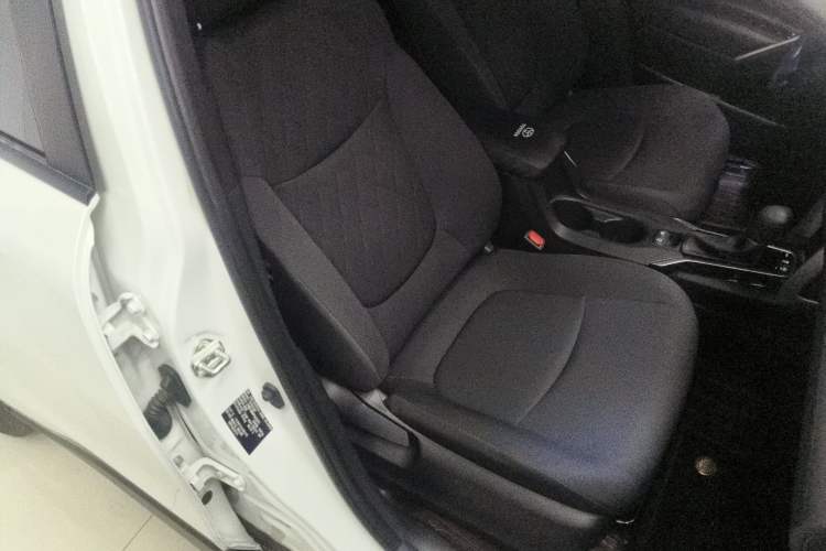 Used Toyota Corolla Cross 2023 2.0L Pioneer Edition
