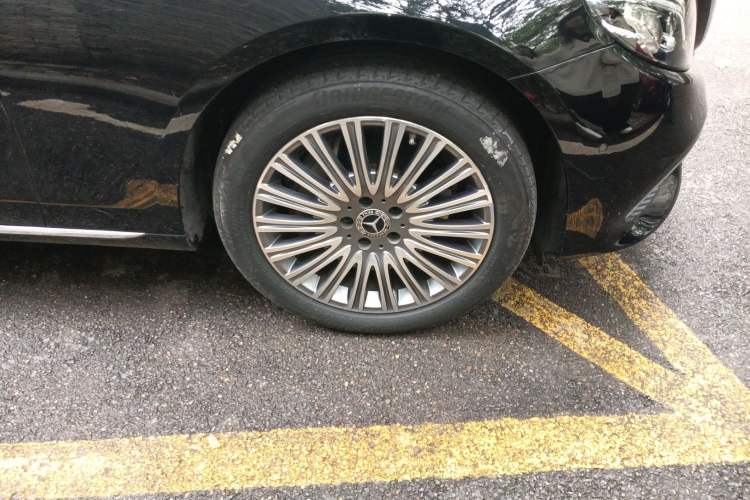 Used Mercedes-Benz E-Class 2020 E 300 L Stylish Model
