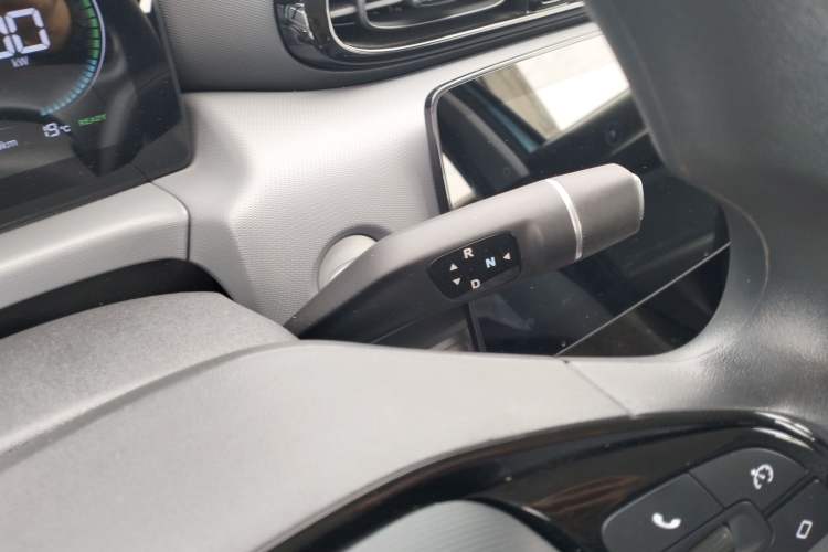 Used Leapmotor T03 2025 403 Comfort Edition Gear Lever